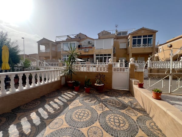 House in Torrevieja - view 1