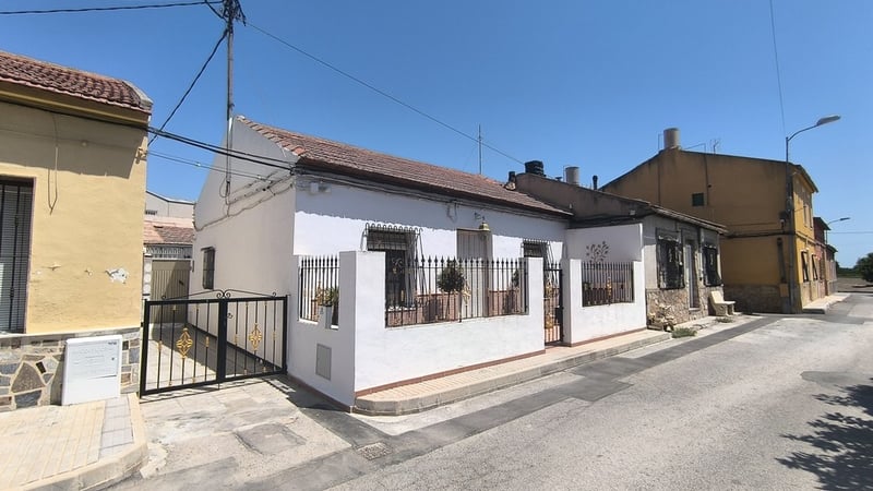 House in Almoradi - view 1