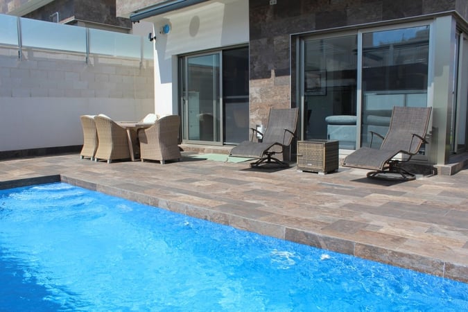 House in Villamartin - view 1