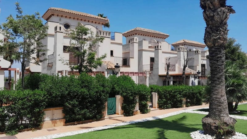 House in Algorfa - view 1