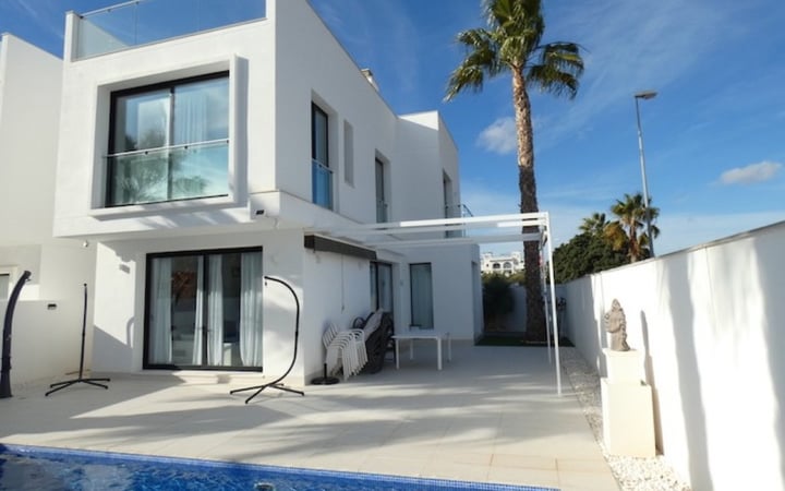 House in Rojales - view 1