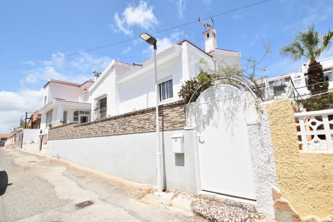 House in Rojales - view 1