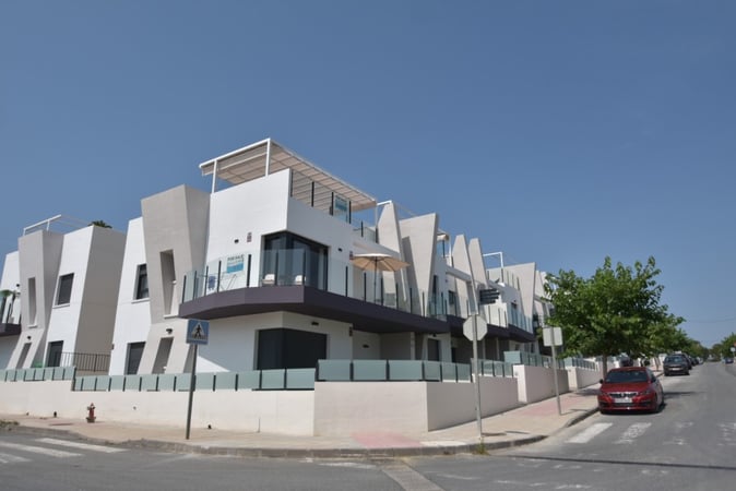 Apartment in San Miguel de Salinas - view 1