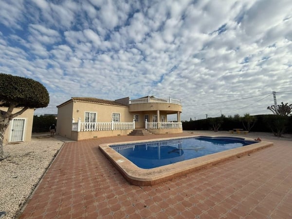 House in Catral - view 1