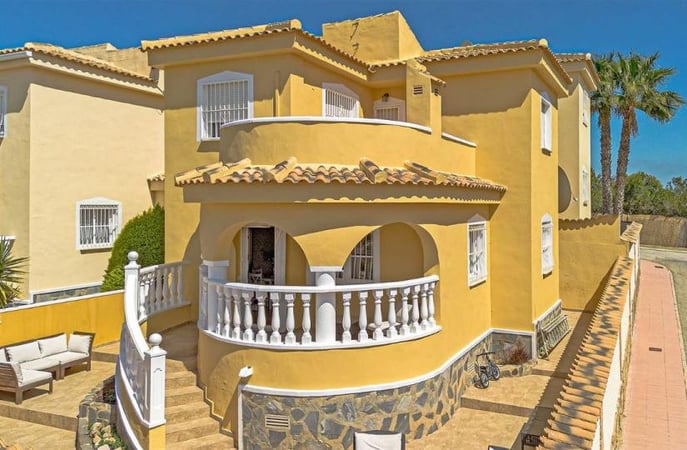 House in Rojales - view 1