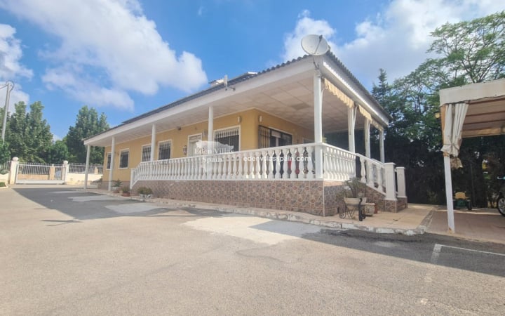 House in Dolores - view 1