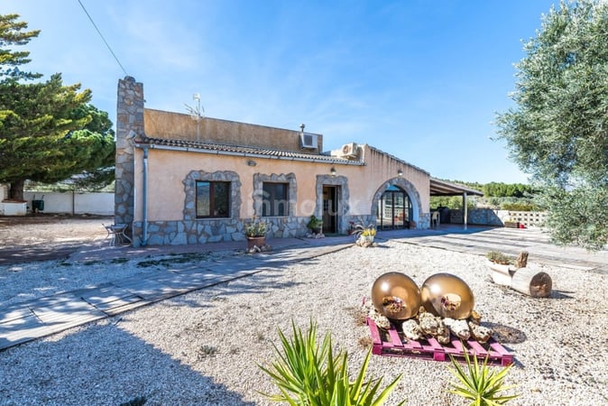 House in Sax - view 1