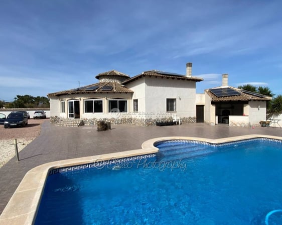 House in Catral - view 1