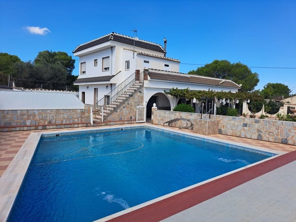 House in Almoradi - view 1