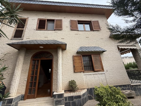 House in Elda - view 1