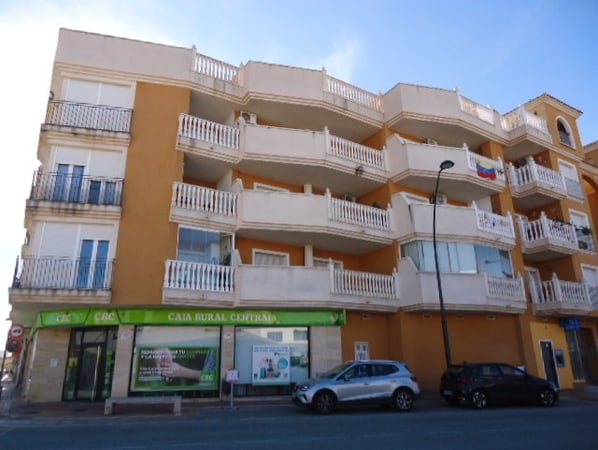 Apartment in Formentera de Segura - view 1