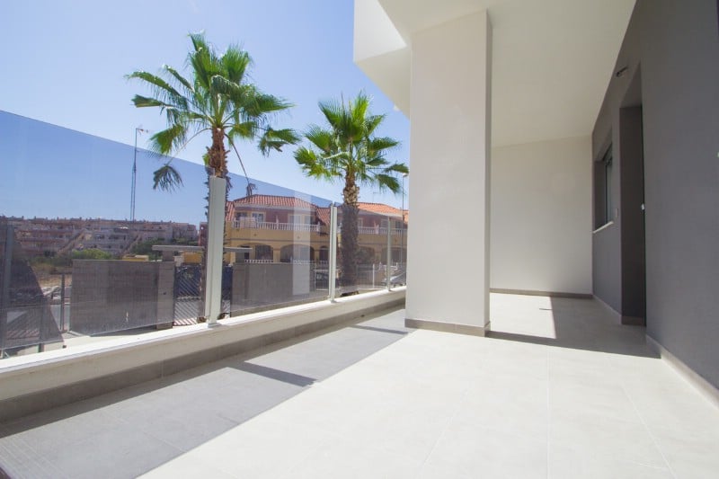 Apartment in San Miguel de Salinas - Image 3