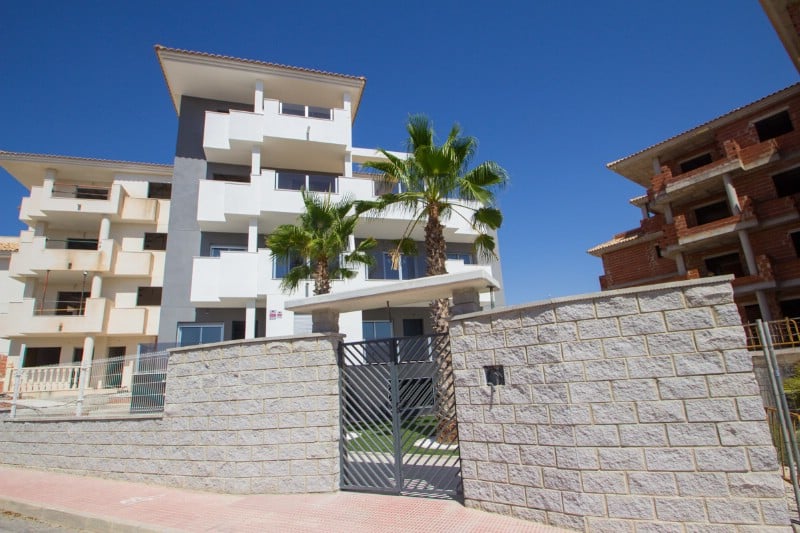 Apartment in San Miguel de Salinas - Image 2