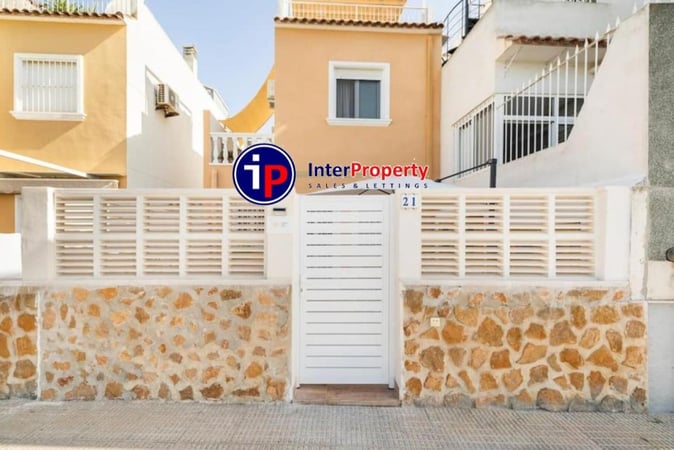 House in Formentera de Segura - view 1