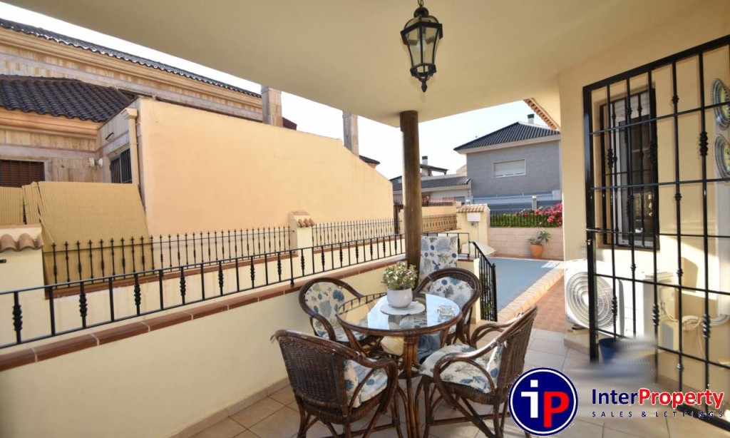 Villa in Almoradi - Image 2