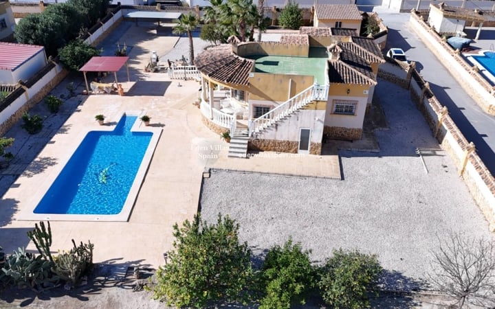 House in Catral - view 1