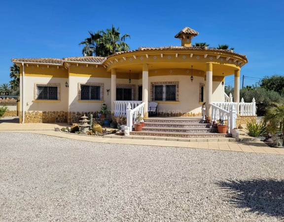 House in Catral - view 1