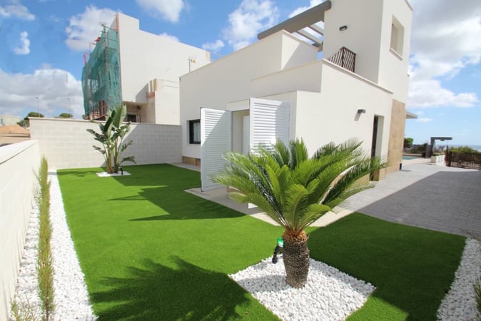 Villa in Dehesa de Campoamor - view 1