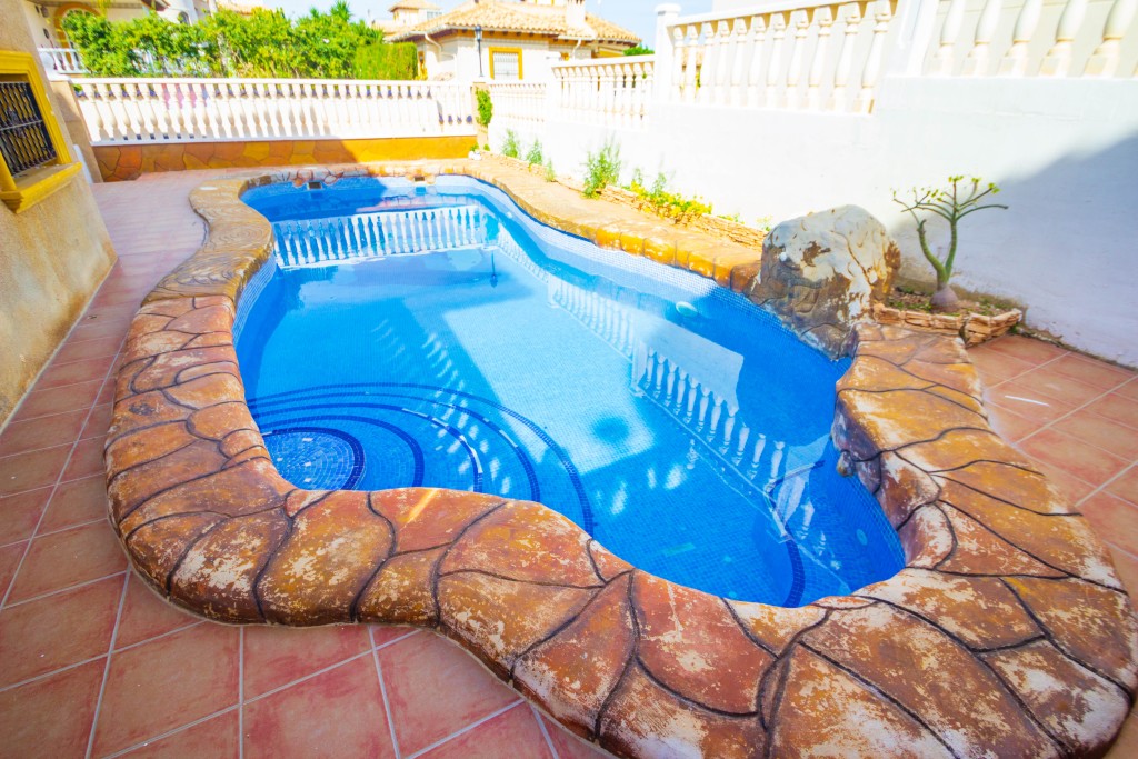 Villa in La Zenia - Image 3