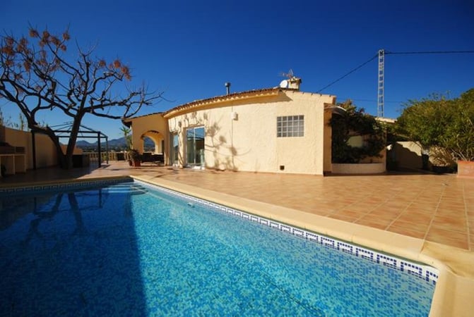 Villa in Altea - view 1