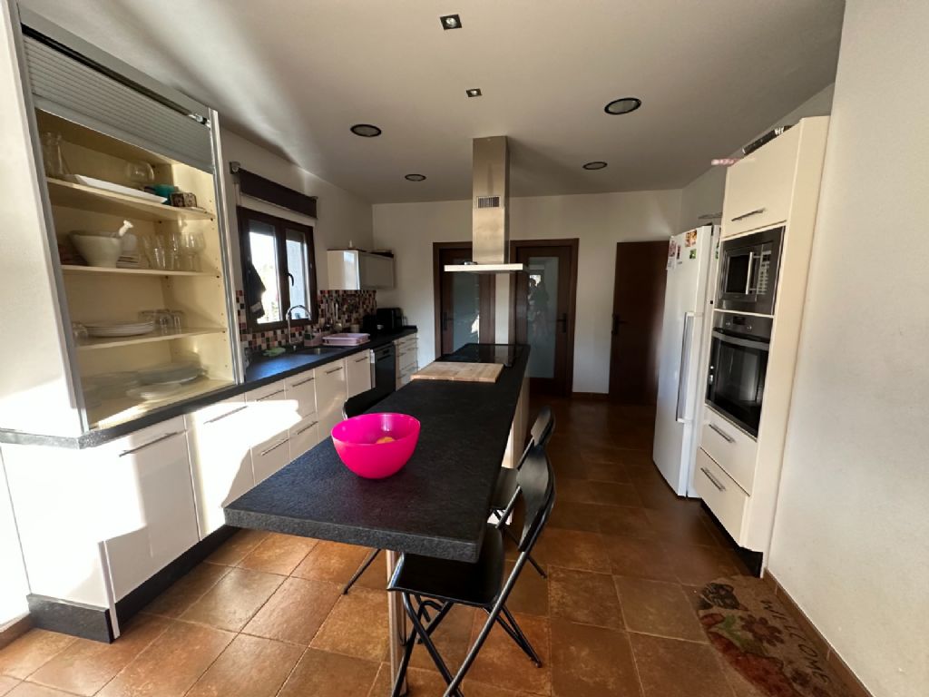 House in Novelda - Image 2