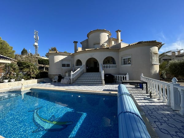 Villa in Algorfa - view 1