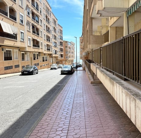 Apartment in Guardamar del Segura - view 1