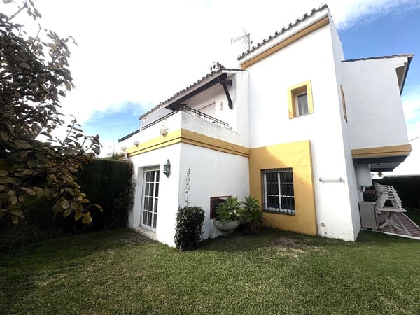 House in Costalita - view 1