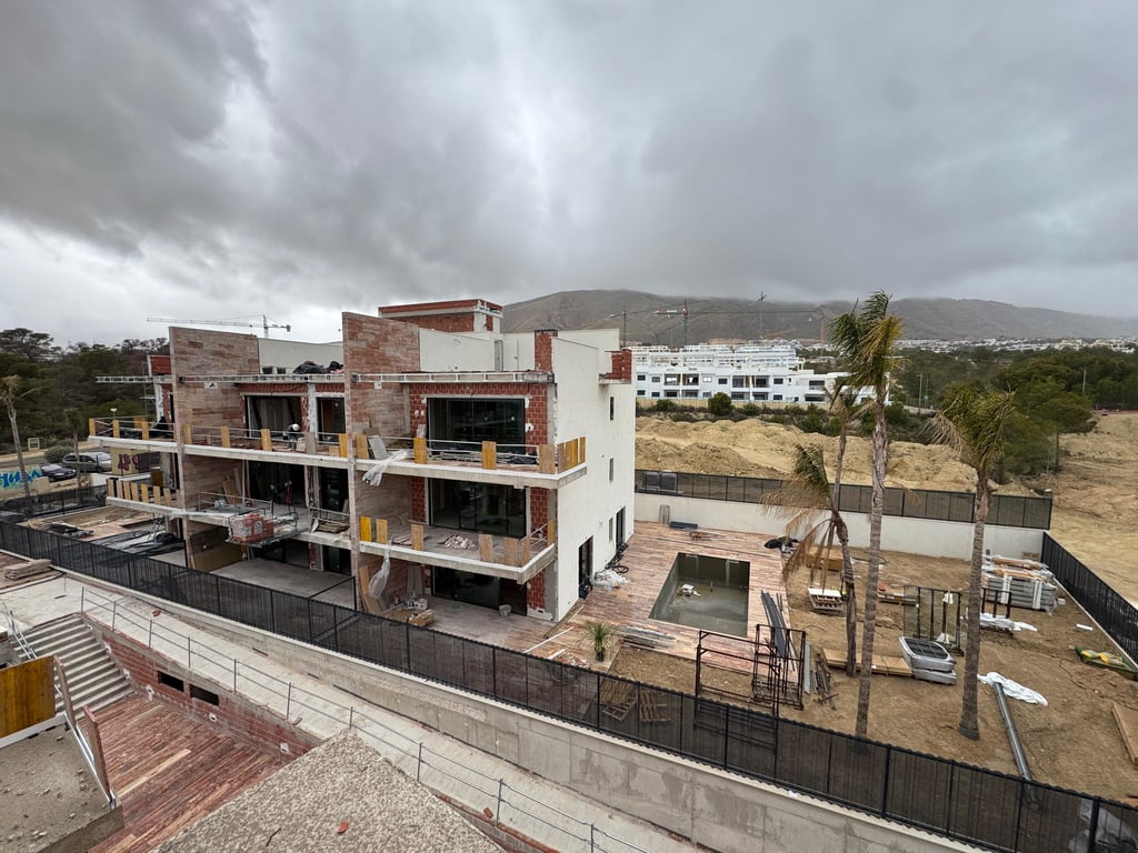 Apartment in Finestrat - Image 2