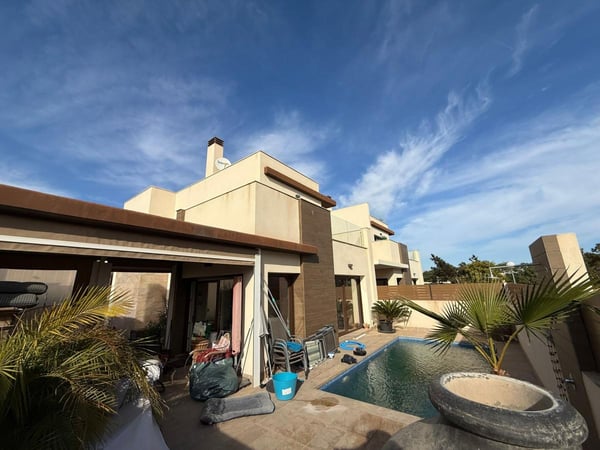 House in Los Montesinos - view 1