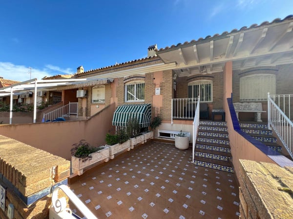 House in Torre de la Horadada - view 1