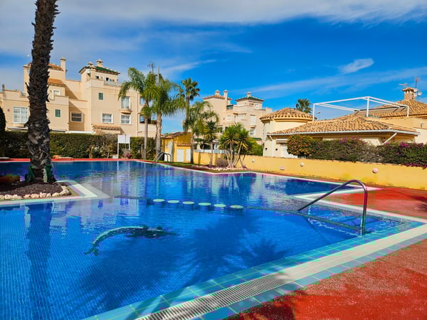 House in Villamartin - view 1