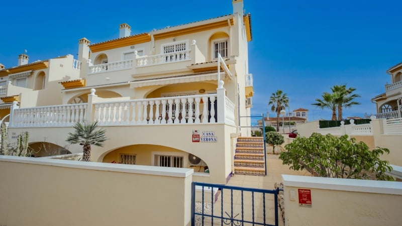 House in Benijofar - view 1