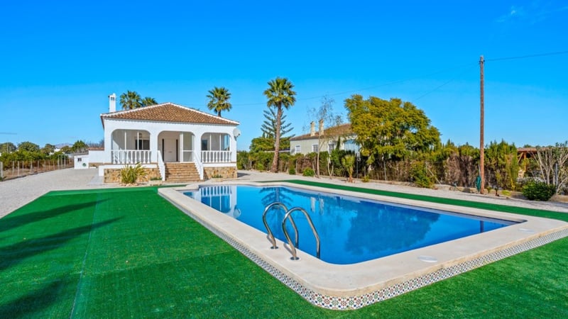 House in Dolores - view 1