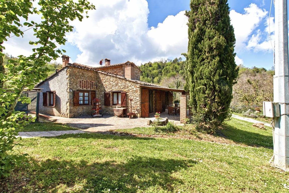 House in Chianni - Image 2