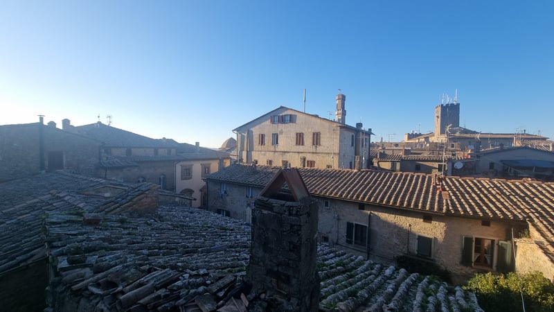 House in Volterra - view 1