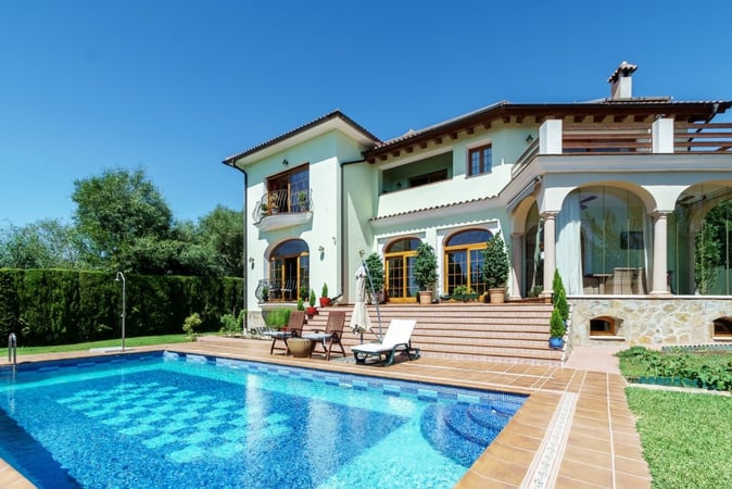 Villa in Marbella Del Este - view 1