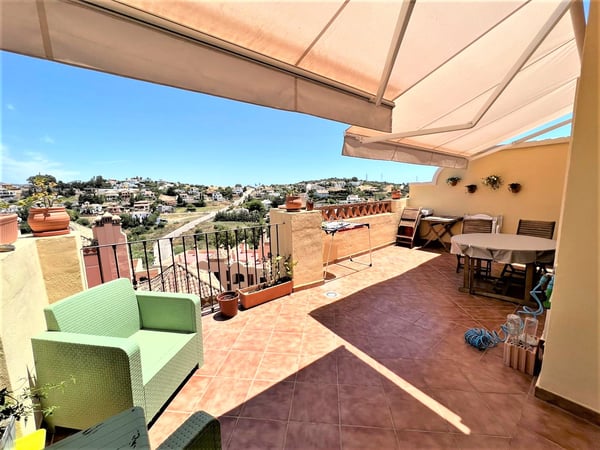 Penthouse in Estepona - view 1