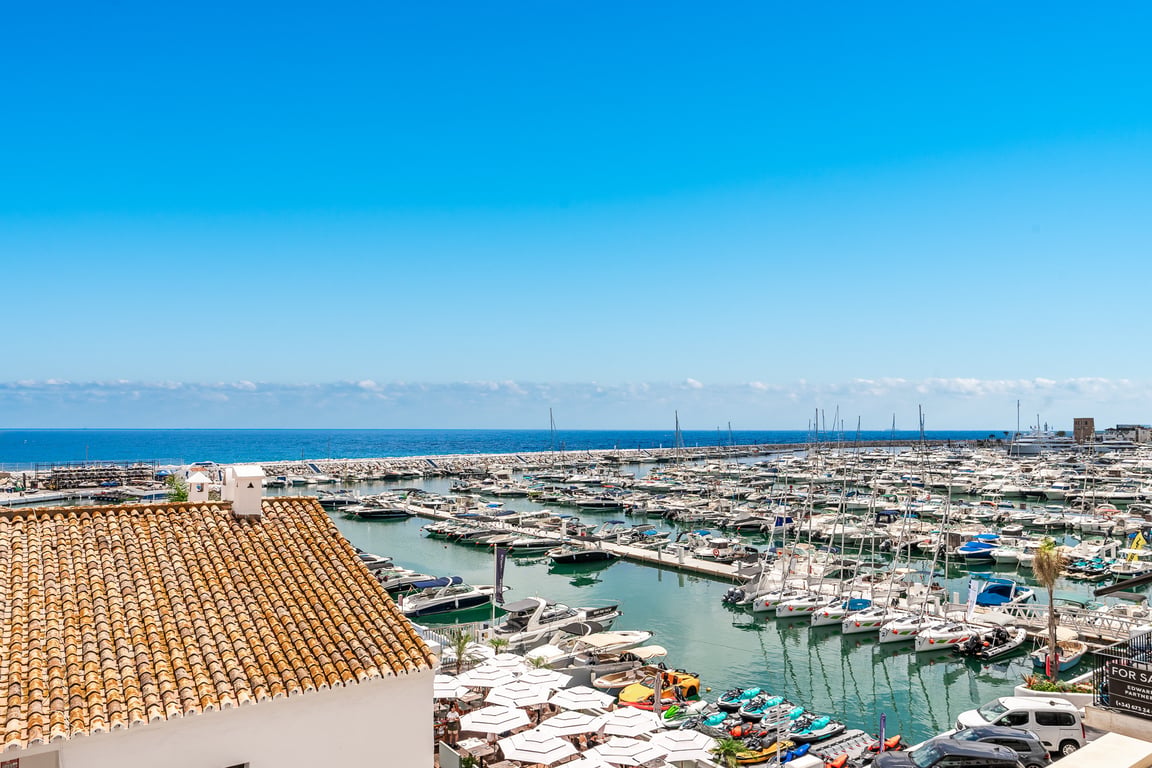Penthouse in Puerto Banus
