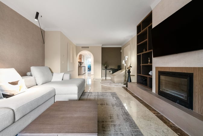 Apartment in Nueva Andalucia - view 1