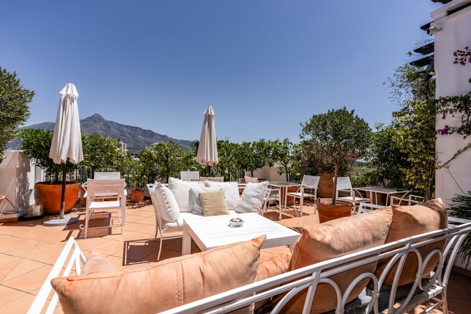 Penthouse in Nueva Andalucia - view 1