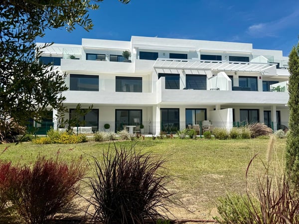 Apartment in Casares - view 1