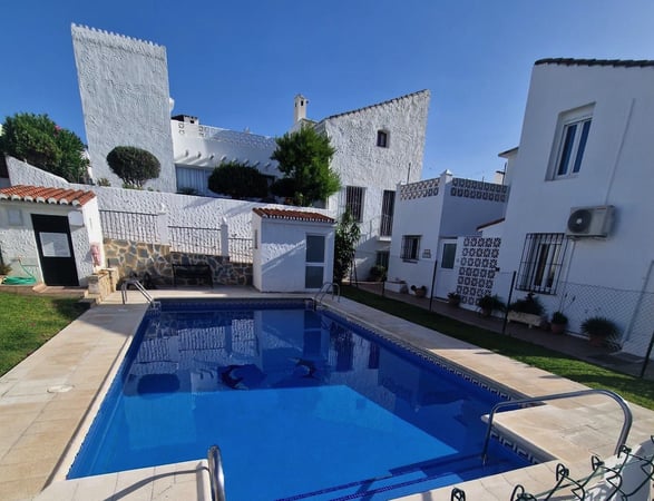 House in Estepona - view 1