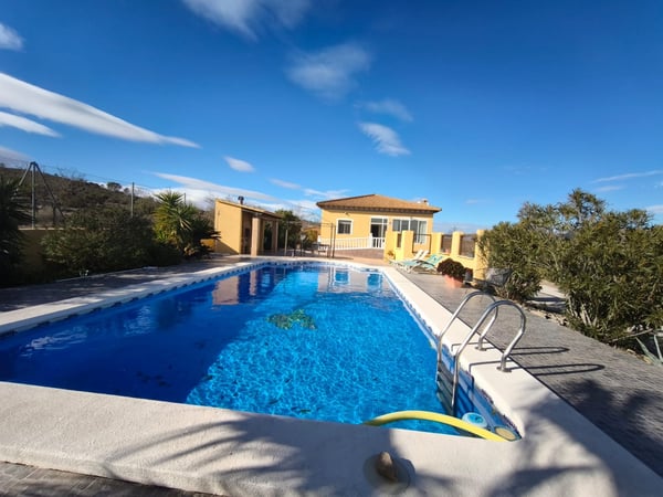Villa in Hondon de los Frailes - view 1