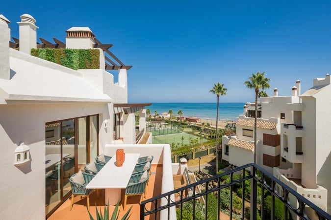 Penthouse in Estepona - view 1