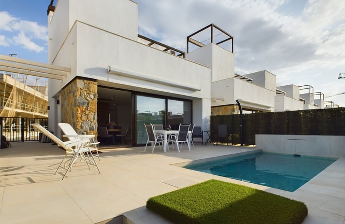 Villa in Murcia - view 1