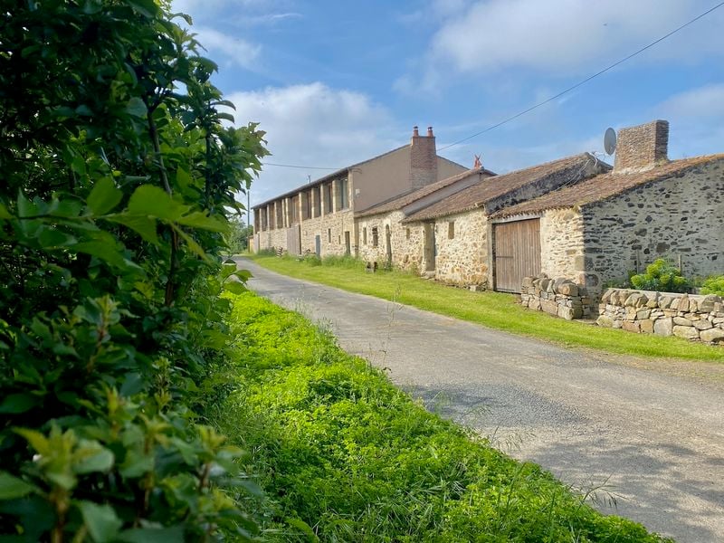 House in Brion-pres-Thouet - Image 2