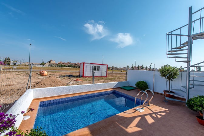 House in Los Alcazares - view 1