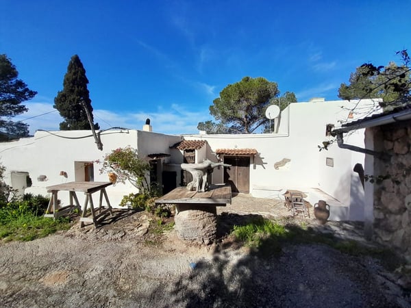 Villa in Sant Josep de sa Talaia - view 1
