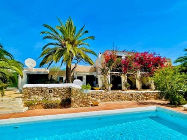 Villa in Sant Josep de sa Talaia - view 1